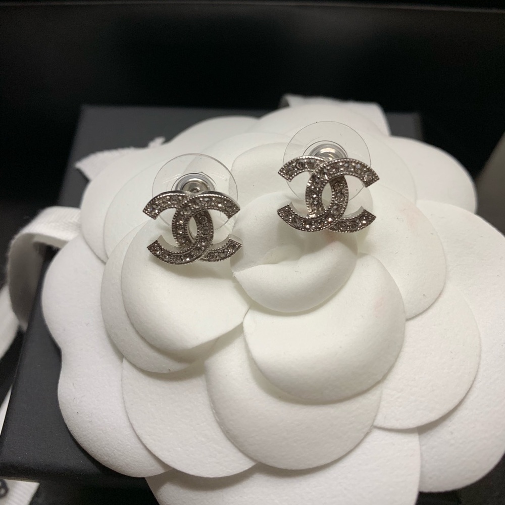 Chanel Silver CC logo Crystal Earring